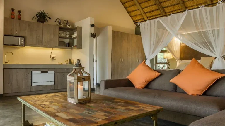Sicklebush Suite (Lounge/Kitchen)